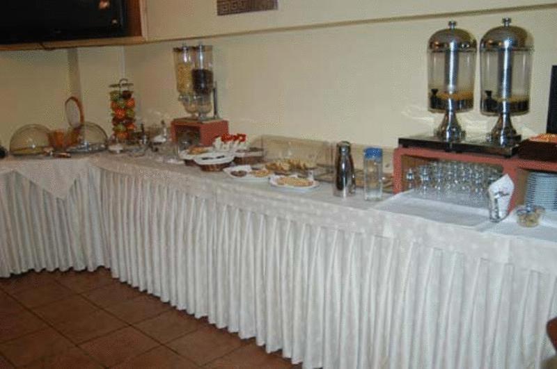 Hotel Delta Lamía Buitenkant foto