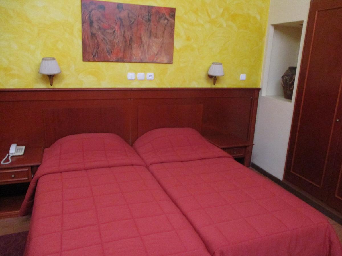 Hotel Delta Lamía Buitenkant foto